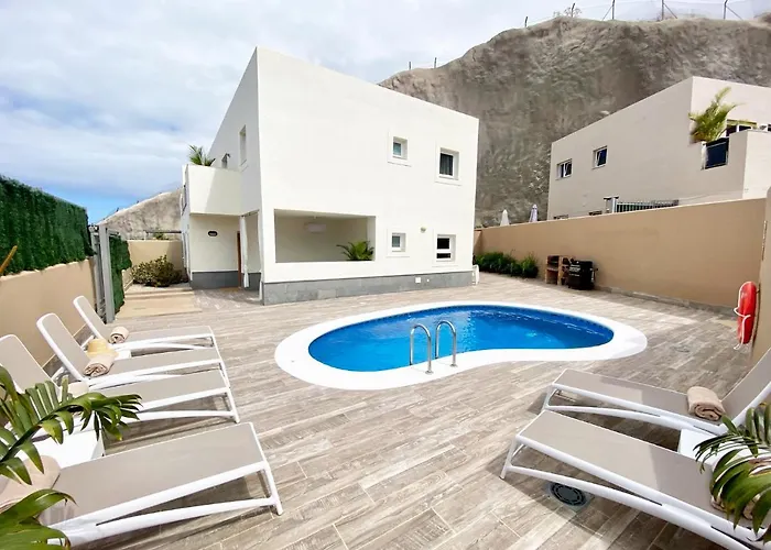 Luxury San Borondon Private Heated Pool Free Car Except Christmas Villa *